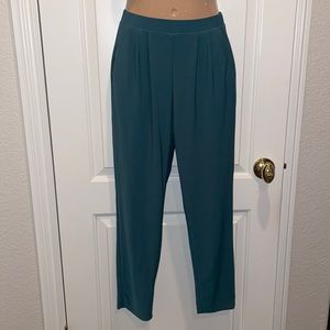 Leith Elastic Waist Pleated Pants - emerald green